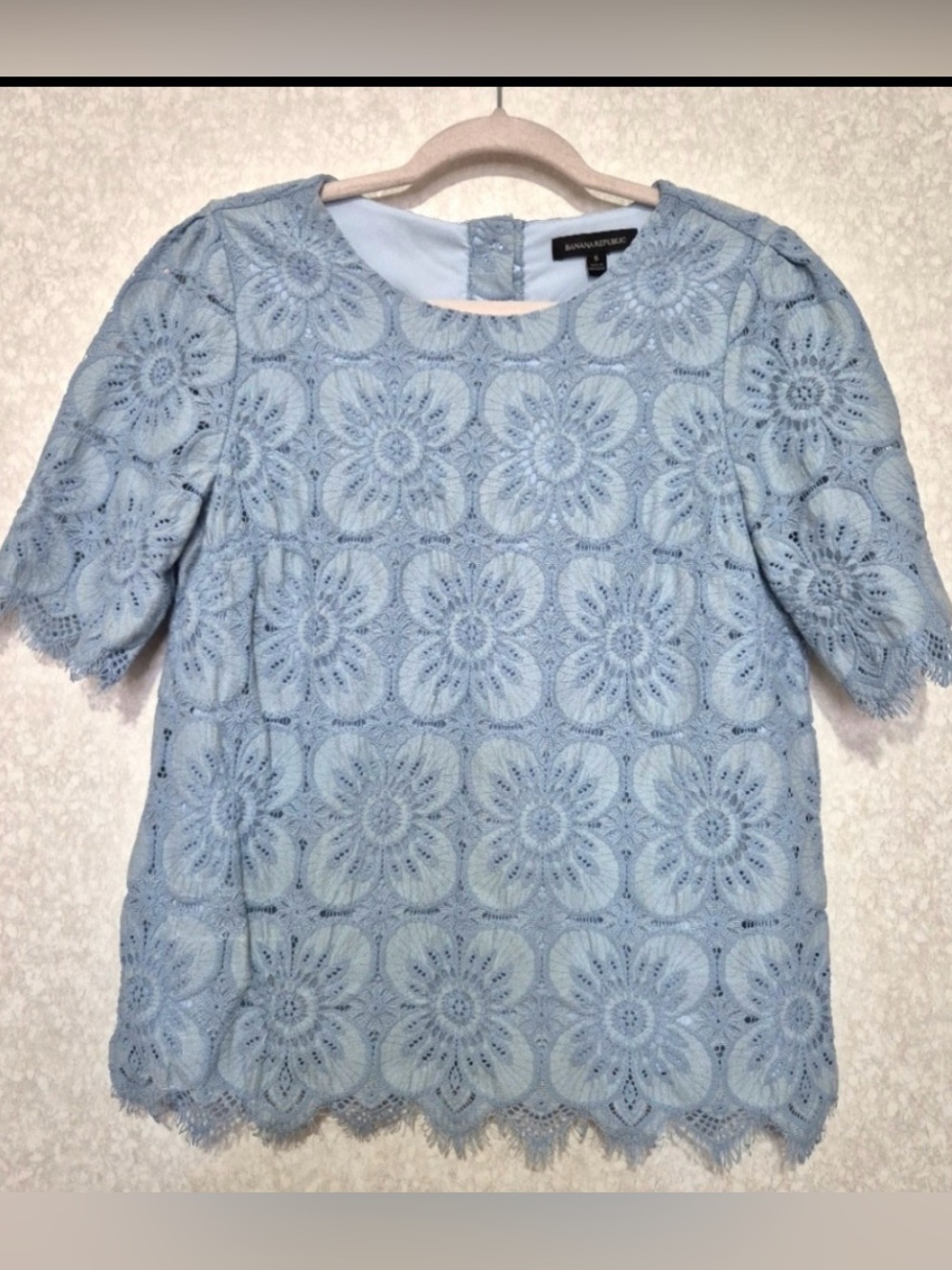 Banana Republic Blue Boxy Embellished Blouse..SIZE:S